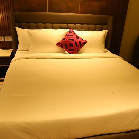 Dreamz Inn & Suites Zirakpur Exteriér fotografie