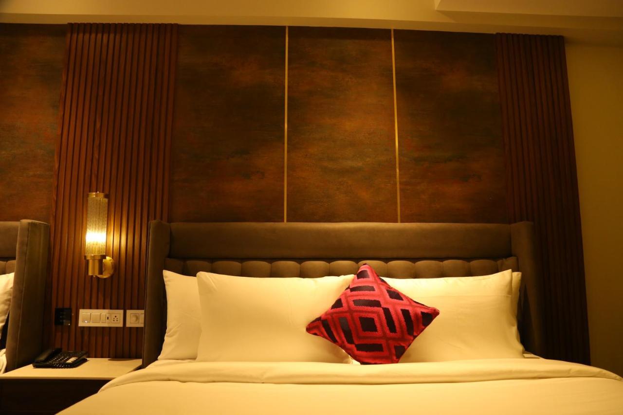 Dreamz Inn & Suites Zirakpur Exteriér fotografie