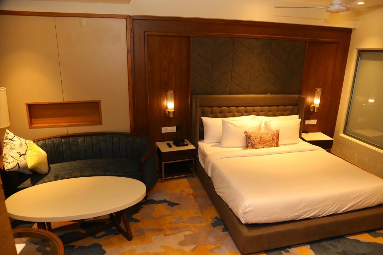 Dreamz Inn & Suites Zirakpur Exteriér fotografie