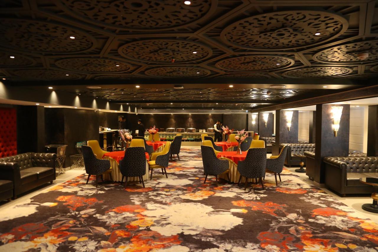 Dreamz Inn & Suites Zirakpur Exteriér fotografie
