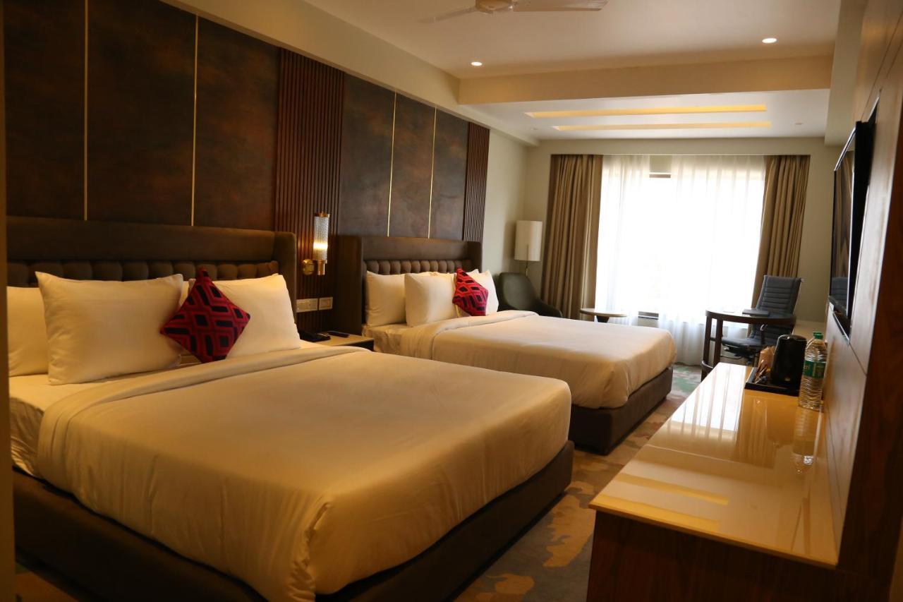 Dreamz Inn & Suites Zirakpur Exteriér fotografie