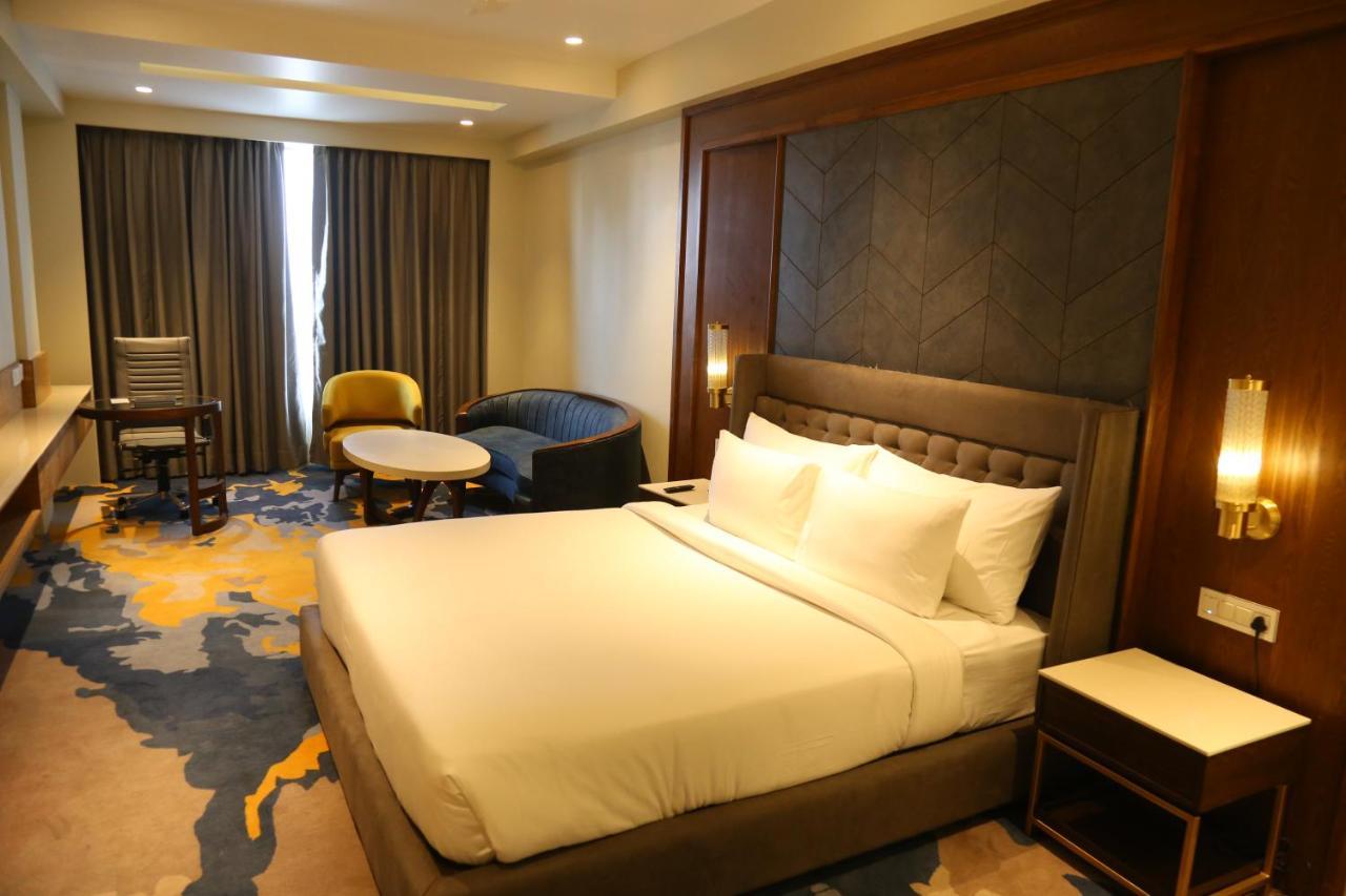 Dreamz Inn & Suites Zirakpur Exteriér fotografie