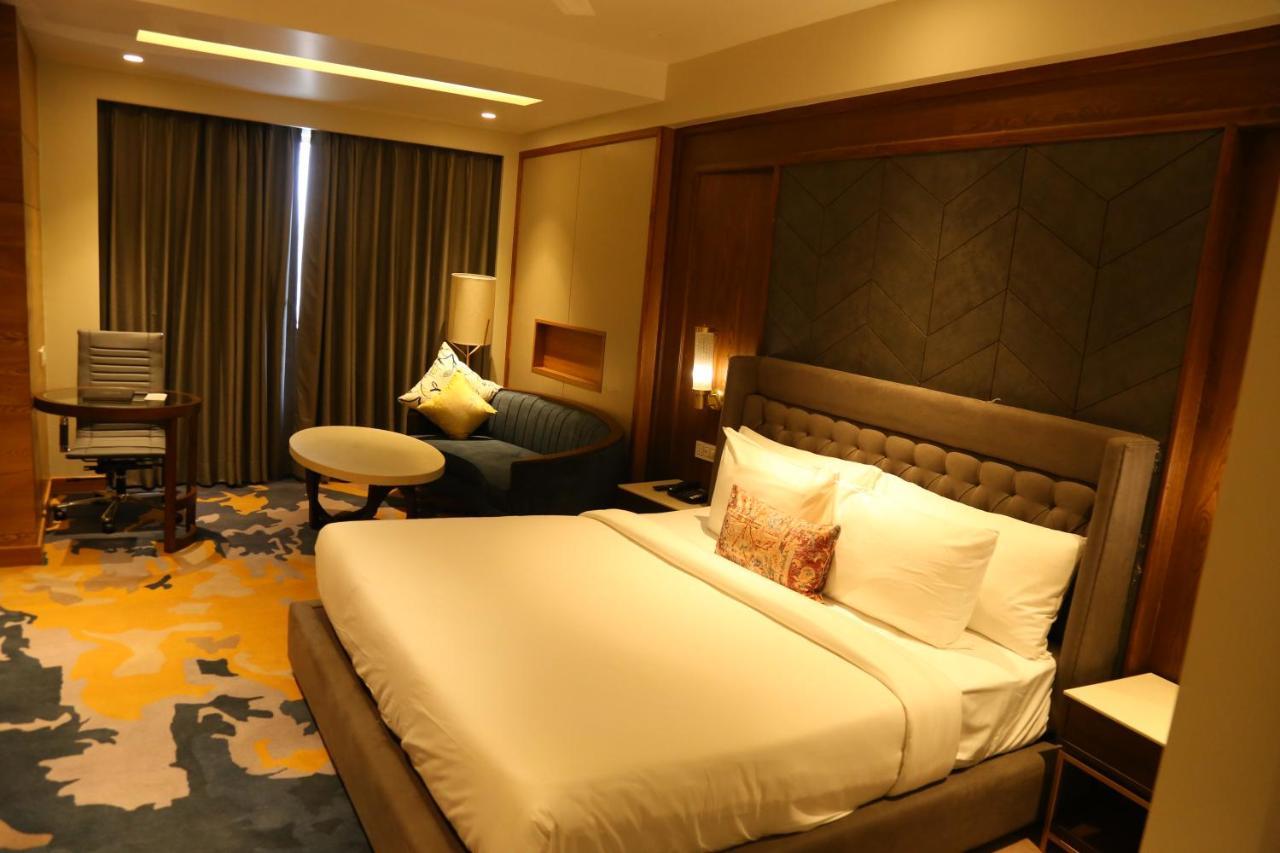 Dreamz Inn & Suites Zirakpur Exteriér fotografie