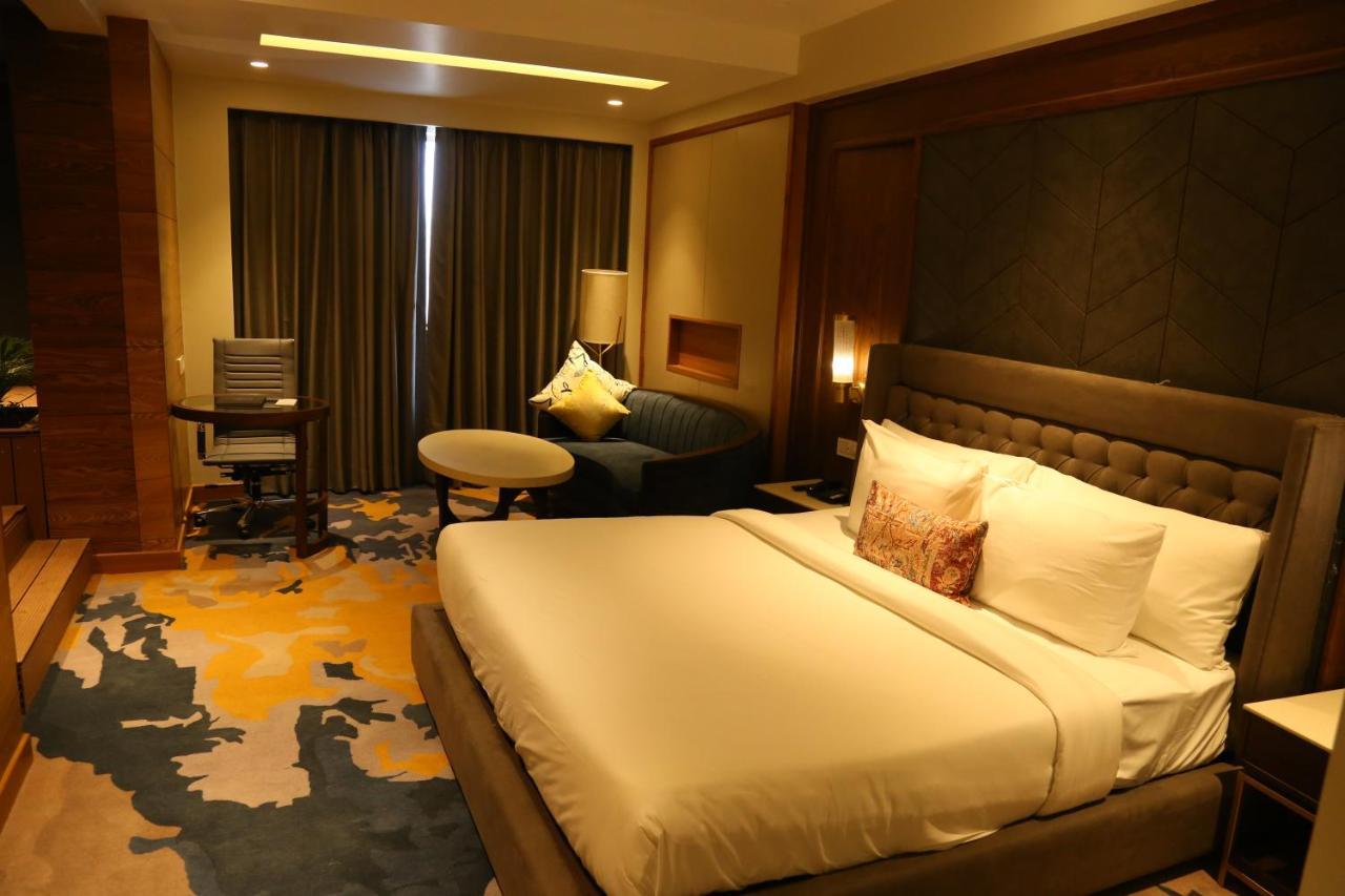 Dreamz Inn & Suites Zirakpur Exteriér fotografie