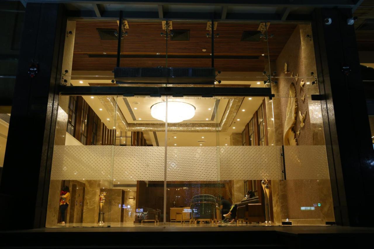 Dreamz Inn & Suites Zirakpur Exteriér fotografie